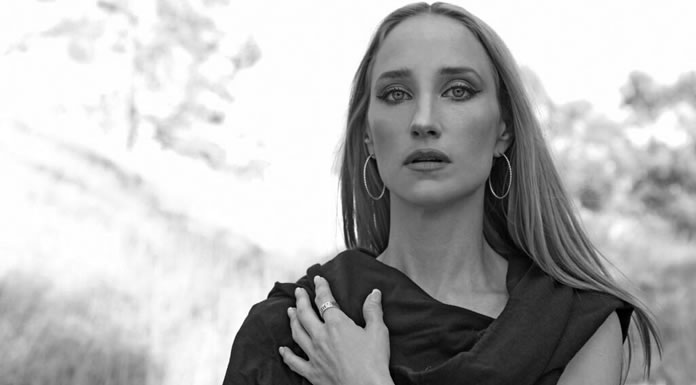 Celebrarán Un Homenaje Público En Memoria De Jill Janus Lider De Huntress