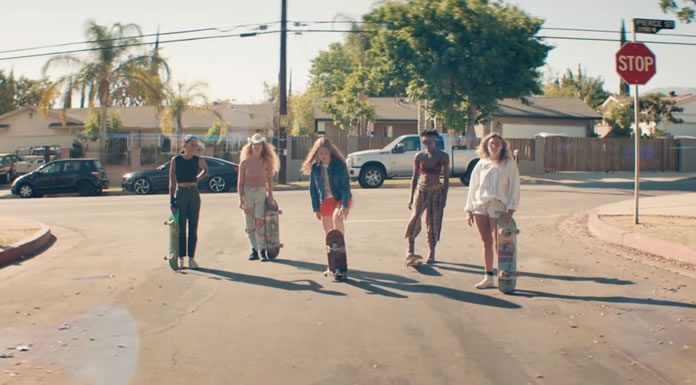 Estrena Maggie Rogers El Video De ”Give A Little” Estrena Maggie Rogers El Video De ''Give A Little''