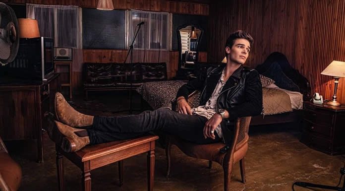 Alejandro Santamaría Estrena Su Primer EP Titulado “Alejandro Santamaría” Alejandro Santamaría Estrena Su Primer EP Titulado "Alejandro Santamaría"