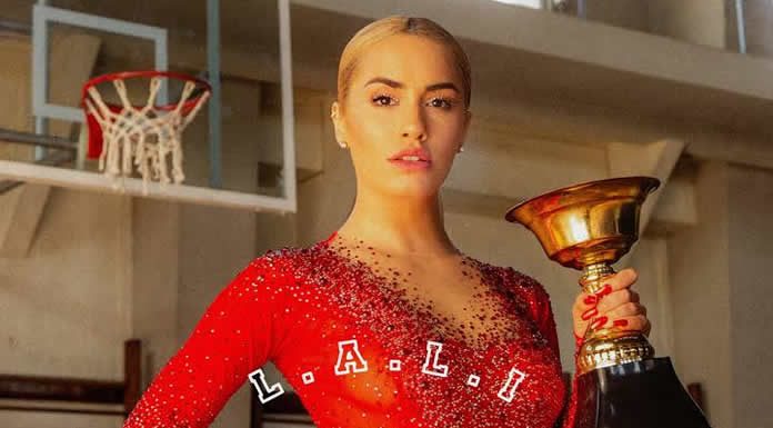 Lali Presenta El Documental “Laligera” Lali Presenta El Documental "Laligera"