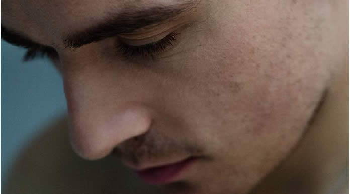 Dermot Kennedy Presenta Su Nuevo Sencillo “Giants” Dermot Kennedy Presenta Su Nuevo Sencillo "Giants"