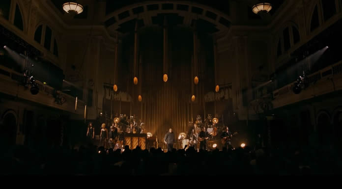 Liam Gallagher Directo Al #1 UK Con Su Álbum "MTV Unplugged"