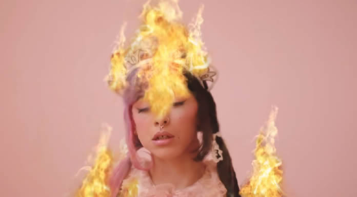 Melanie Martínez Presenta Su Nuevo Sencillo Y Video "Fire Drill"