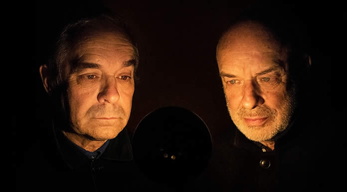 Roger Eno & Brian Eno Continúan Sus Aclamadas Colaboraciones Con 7 Tracks Más