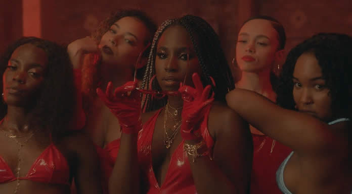 Teamarrr Presenta El Video Oficial De Su Sencillo "Doin It Wrong"