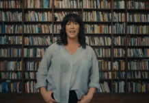 Alanis Morissette Estrenó El Video Oficial Para Su Sencillo “Ablaze” Alanis Morissette Estrenó El Video Oficial Para Su Sencillo "Ablaze"