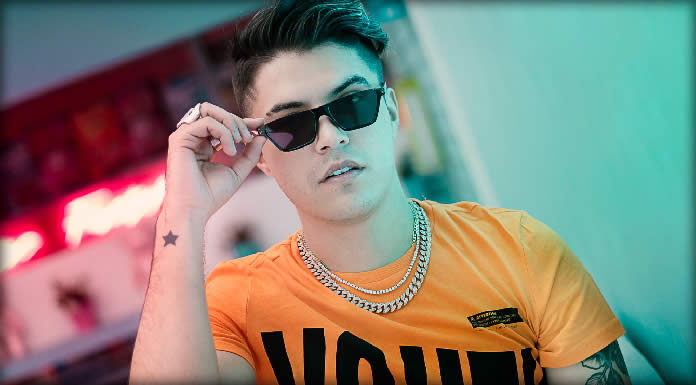 Dennis Fernando Anuncia Fecha Para su Próximo Show Virtual Dennis Fernando Anuncia Fecha Para su Próximo Show Virtual