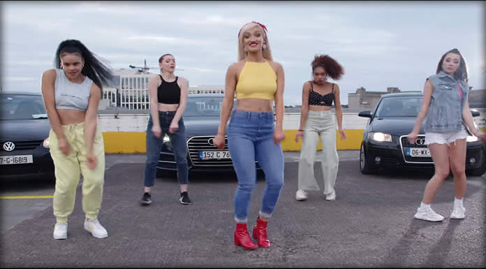 Ruth Brosnan Presenta Su Nuevo Sencillo Y Video “Toodle-oo” Ruth Brosnan Presenta Su Nuevo Sencillo Y Video "Toodle-oo"
