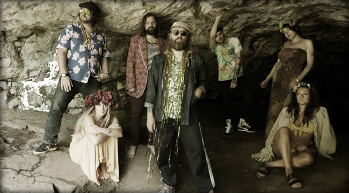 Heavy Salad Estrena Su Nuevo Sencillo "Inner Versions" Y Su Nuevo Álbum "Cult Casual"