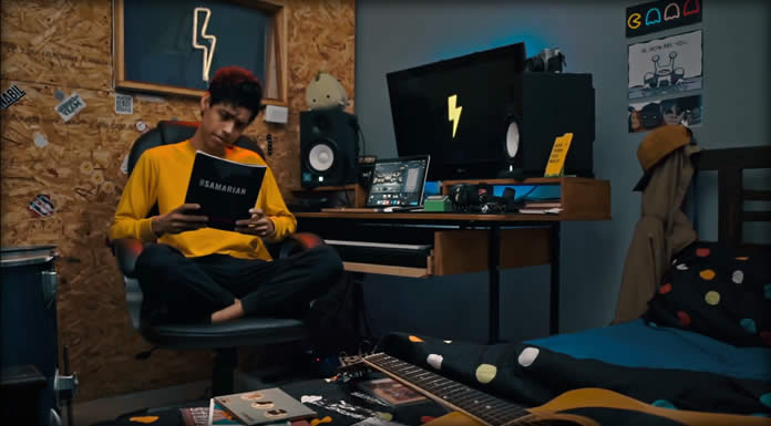 Nabil Jonas Presenta Su Nuevo Sencillo "Rockstar"