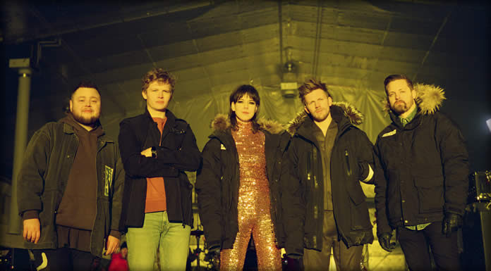 Of Monsters And Men Estrenan Su Nuevo Sencillo Y Video “Visitor” Of Monsters And Men Estrenan Su Nuevo Sencillo Y Video "Visitor"