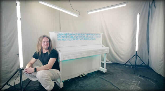 Tim Minchin Lanza “Airport Piano” Cuarto Adelanto De Su Próximo Álbum “Apart Together” Tim Minchin Lanza "Airport Piano" Cuarto Adelanto De Su Próximo Álbum "Apart Together"