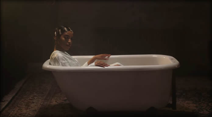 Ayanis Presenta El Video Oficial De Su Nuevo Sencillo “Ecstasy” Ayanis Presenta El Video Oficial De Su Nuevo Sencillo "Ecstasy"