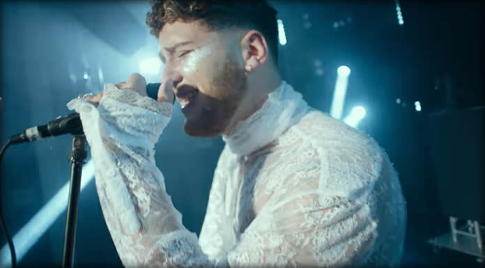 Bazzi Estrena Su Nuevo Sencillo Y Video “Crazy” Bazzi Estrena Su Nuevo Sencillo Y Video "Crazy"