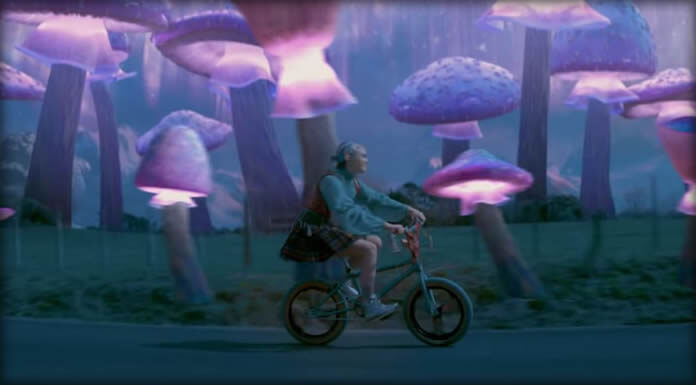 Benee Estrena El Video Oficial De Su Sencillo “Snail” Benee Estrena El Video Oficial De Su Sencillo "Snail"