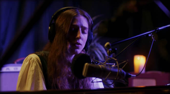 Birdy Comparte El Video En Vivo De Su Nuevo Sencillo “If This Is Now” Birdy Comparte El Video En Vivo De Su Nuevo Sencillo "If This Is Now"