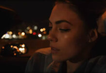 Emily Weisband Presenta Su Nuevo Sencillo Y Video “Out Of This Car” Emily Weisband Presenta Su Nuevo Sencillo Y Video "Out Of This Car"