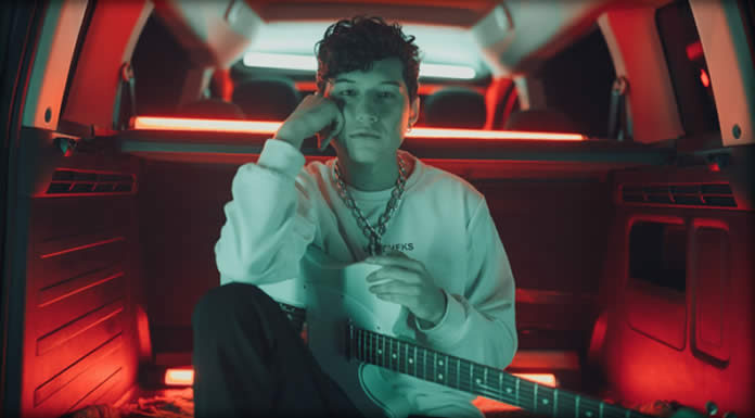 Felipe Moon Presenta Su Nuevo Sencillo Y Video “Ya No Habrá Dos” Felipe Moon Presenta Su Nuevo Sencillo Y Video "Ya No Habrá Dos"