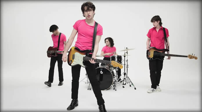 Inhaler Estrena El Video Oficial De Su Sencillo “When It Breaks” Inhaler Estrena El Video Oficial De Su Sencillo "When It Breaks"