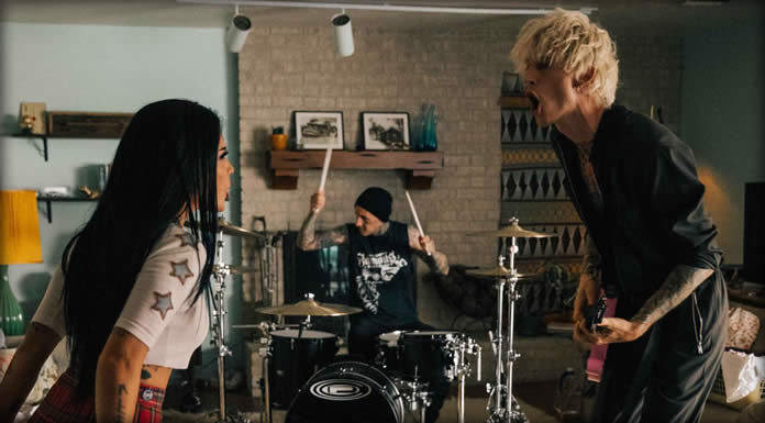 Machine Gun Kelly Estrena El Video Oficial De “Forget Me Too” Ft. Halsey Machine Gun Kelly Estrena El Video Oficial De "Forget Me Too" Ft. Halsey