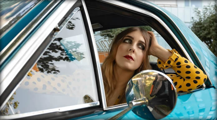 Miss Li Estrena Su Nuevo Sencillo “Terapi” En Sueco E Inglés Simultaneamente Miss Li Estrena Su Nuevo Sencillo "Terapi" En Sueco E Inglés Simultaneamente