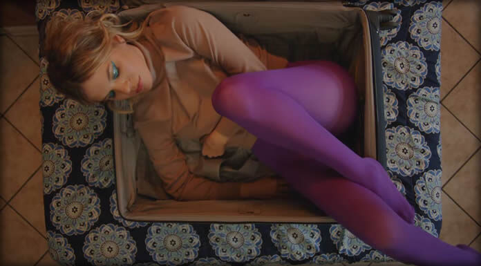 Eli Rose Presenta Su nuevo Sencillo Y Video “Alibi” Eli Rose Presenta Su nuevo Sencillo Y Video "Alibi"