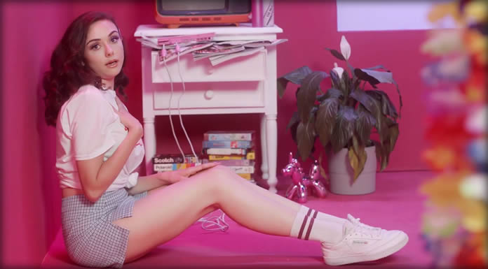 Lucy Deakin Estrena El Video Oficial De Su Sencillo "I Got Bored"