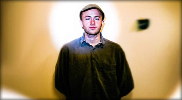 Shrink Presenta Su Nuevo Sencillo “Eraser” Shrink Presenta Su Nuevo Sencillo "Eraser"