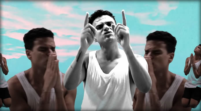 Silvestre Dangond Estrena "Tengo Un Dios" Segundo Sencillo Y Video Del Álbum "Las Locuras Mías"