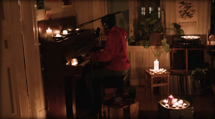 Girl In Red Presenta La Versión A Piano Y Voz De Su Sencillo "Two Queens In A King Sized Bed"