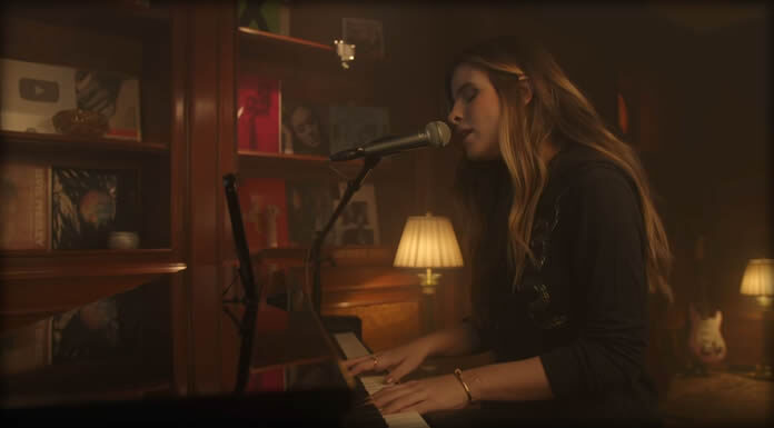 Giulia Be Presenta La Versión Acústica En Vivo De Su Sencillo "Inolvidable"