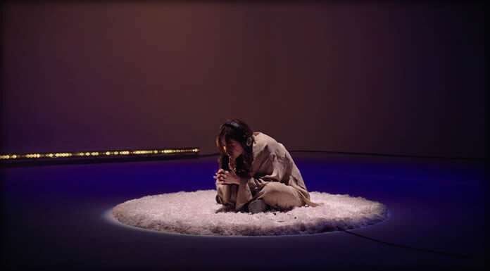 Gracie Abrams Presenta Su Nuevo Sencillo Y Video En Vivo “Brush Fire” Gracie Abrams Presenta Su Nuevo Sencillo Y Video En Vivo "Brush Fire"