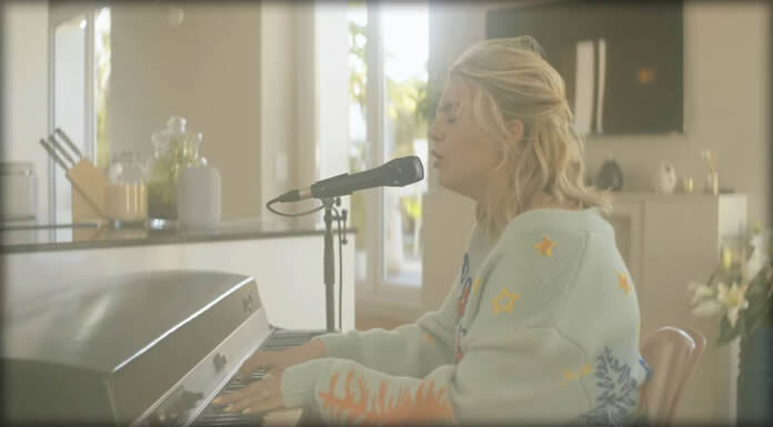 Louane Presenta “Love” Versión De Las Nest Audio Sessions by Google Louane Presenta "Love" Versión De Las Nest Audio Sessions by Google