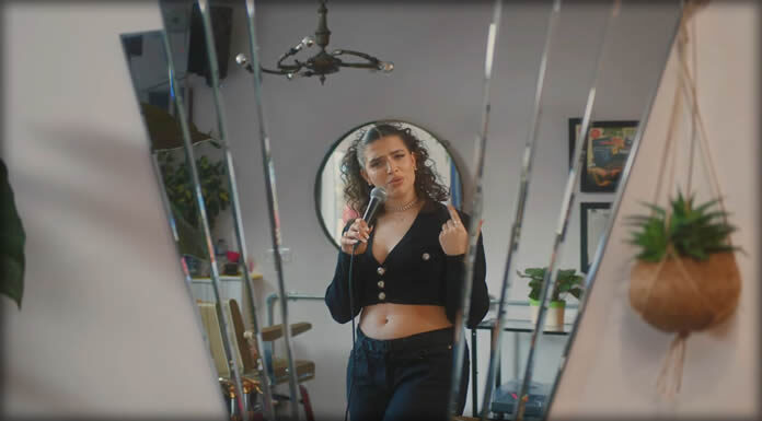 Mae Muller Presenta Versión Acústica De Su Sencillo "Dependant"