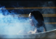 Noah Cyrus Presenta Su Nuevo Sencillo Y Video “All Three” Noah Cyrus Presenta Su Nuevo Sencillo Y Video "All Three"