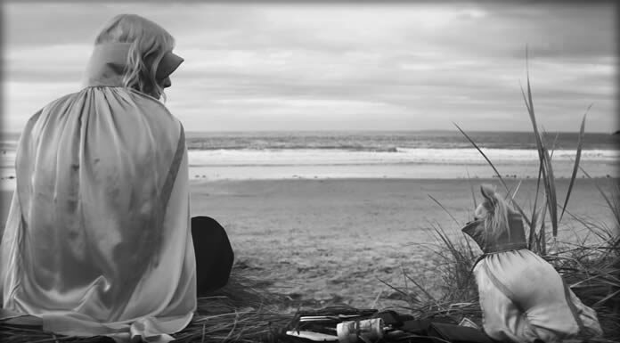 Phoebe Bridgers Estrena El Video Oficial De Su Sencillo “Savior Complex” Phoebe Bridgers Estrena El Video Oficial De Su Sencillo "Savior Complex"