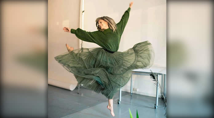 Aurora Anuncia Livestream A Través De YouTube Hoy Febrero 18 Aurora Anuncia Livestream A Través De YouTube Hoy Febrero 18