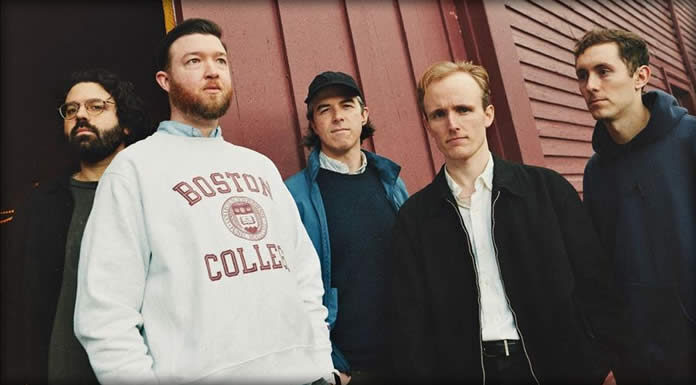 Fiddlehead Presenta Su Nuevo Sencillo Y Video “Million Times” Fiddlehead Presenta Su Nuevo Sencillo Y Video "Million Times"