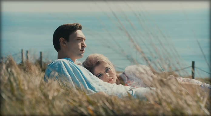 Baby Queen Presenta Su Nuevo Sencillo Y Video “Dover Beach” Baby Queen Presenta Su Nuevo Sencillo Y Video "Dover Beach"