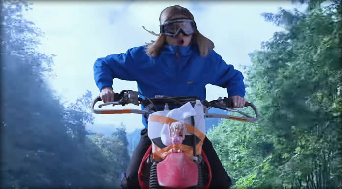 Claire Rosinkranz Estrena Su Nuevo Sencillo Y Video “Real Life” Claire Rosinkranz Estrena Su Nuevo Sencillo Y Video "Real Life"