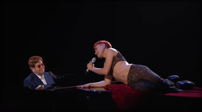 Elton John Y Years & Years Presentan Un Nuevo Sencillo “It’s A Sin” Elton John Y Years & Years Presentan Un Nuevo Sencillo "It's A Sin"