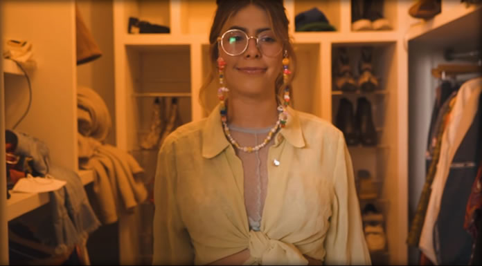 Greta Ela Presenta Su Nuevo Sencillo Y Video "No Me Falta Nada"