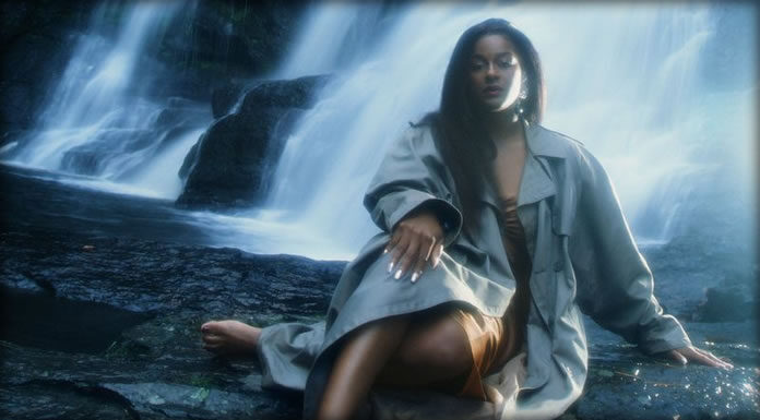 L’Rain Estrena Su Nuevo Sencillo Y Video “Blame Me” L'Rain Estrena Su Nuevo Sencillo Y Video "Blame Me"