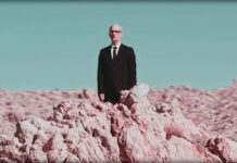 Moby La Versión Reprise De "Natural Blues" Ft. Gregory Porter Y Amythyst Kiah