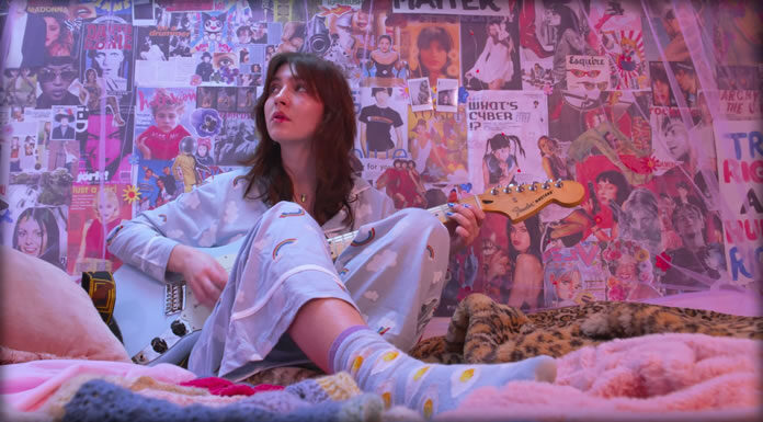 Molly Burman Estrena Su Nuevo Sencillo Y Video "Everytime" Y Anuncia Su Ep Debut "Fool Me With Flattery"