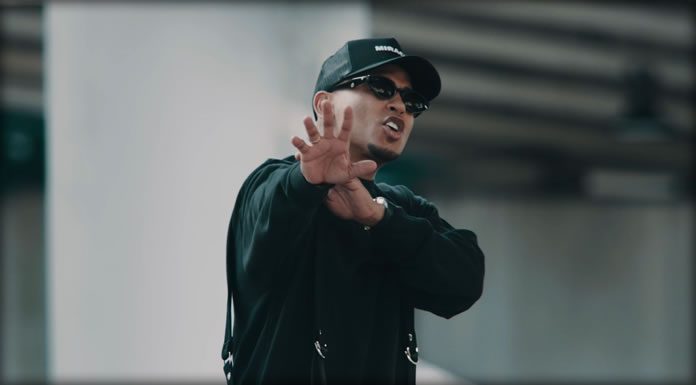 OZUNA Presenta Su Nuevo Sencillo Y Video “Tiempo” OZUNA Presenta Su Nuevo Sencillo Y Video "Tiempo"