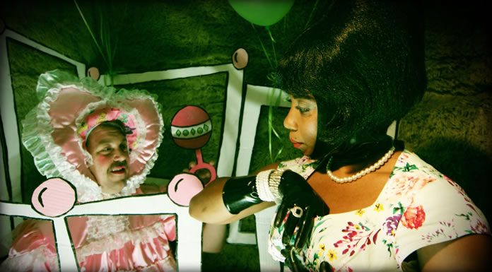 The Malpractice Presenta Su Nuevo Sencillo Y Video "Get Father On The Phone"