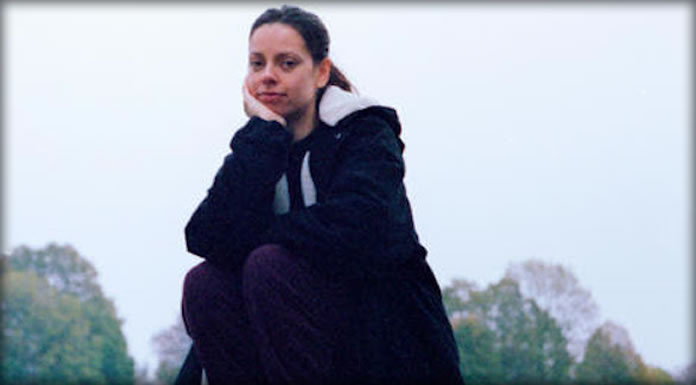 Tirzah Presenta Su Nuevo Sencillo Y Video "Sink In"