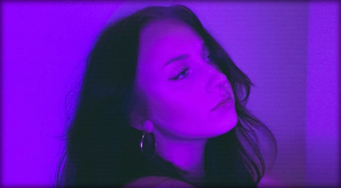 Ashley Kutcher Presenta Su Nuevo Sencillo Y Video "Favorite What If"