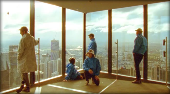 King Gizzard & The Lizard Wizard Presentan El Video Oficial De Su Sencillo “Yours” King Gizzard & The Lizard Wizard Presentan El Video Oficial De Su Sencillo "Yours"